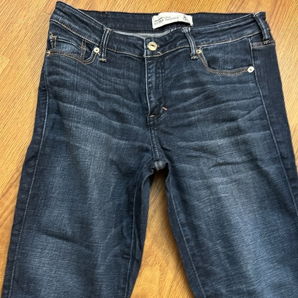 Abercrombie & Fitch super skinny ripped knee jeans. Size 8R w 29 l 31 - Picture 3 of 6